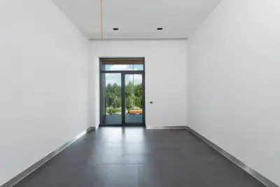 Empty apartment unit ready for move-in